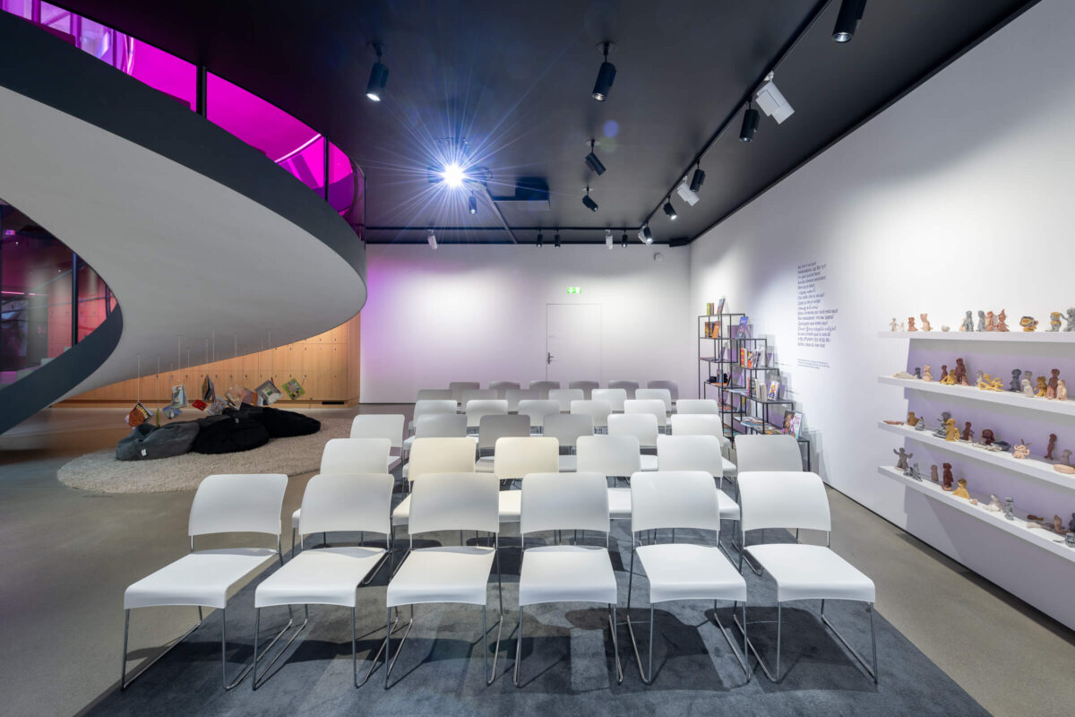 Foto des zu vermietenden Freiraumes im Untergeschoss des Aargauer Kunsthauses von ullmann.photography