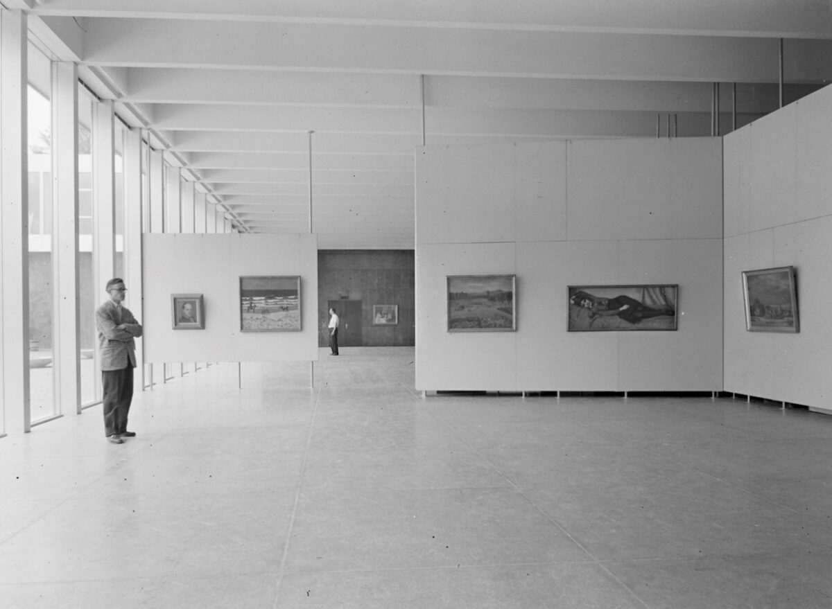 Ausstellungsansicht aus der Vergangenheit im Altbau des Aargauer Kunsthauses