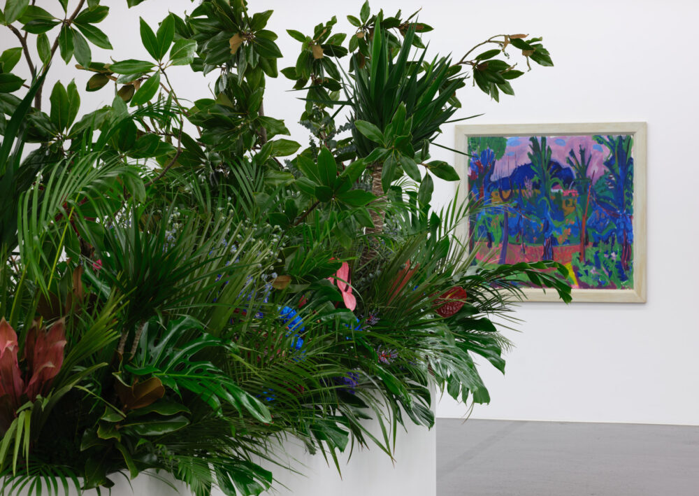 Ausstellungsansicht mit verschiedenen Gemälden im Aargauer Kunsthaus