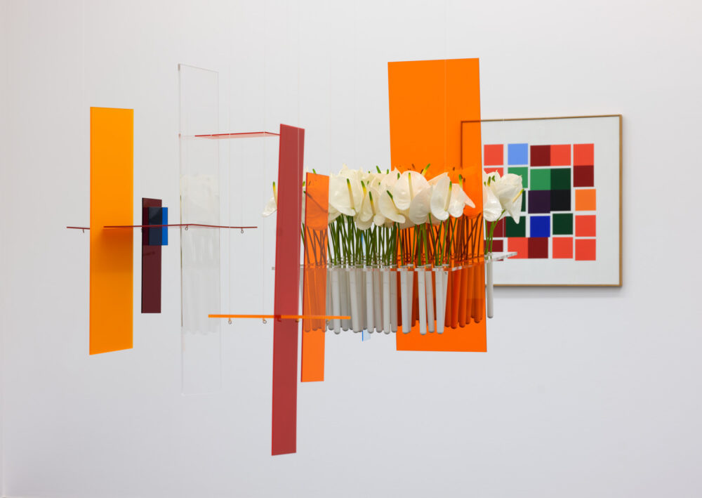 Ausstellungsansicht mit verschiedenen Gemälden im Aargauer Kunsthaus