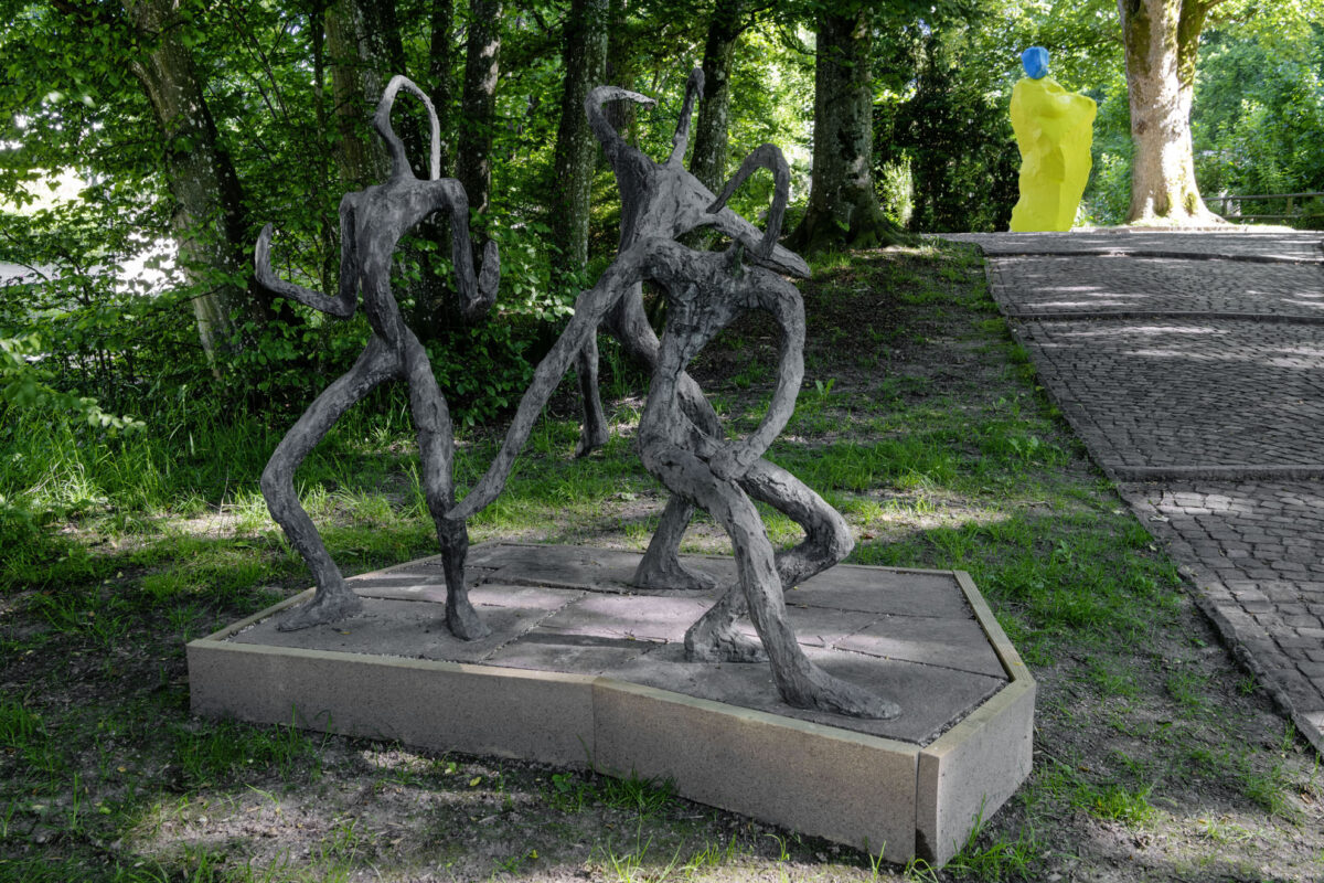 Ausstellungsansicht mit verschiedenen Werken im Aargauer Kunsthaus