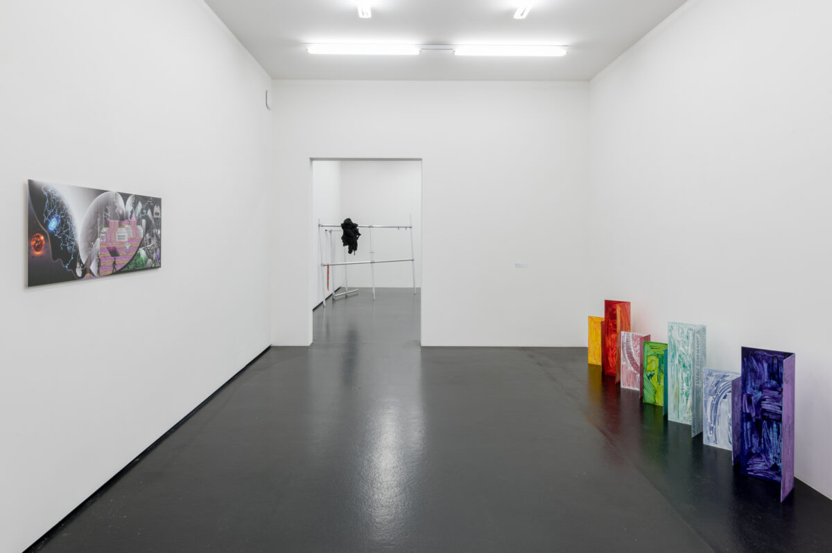 Installationsansicht von Kunstwerken im Aargauer Kunsthaus