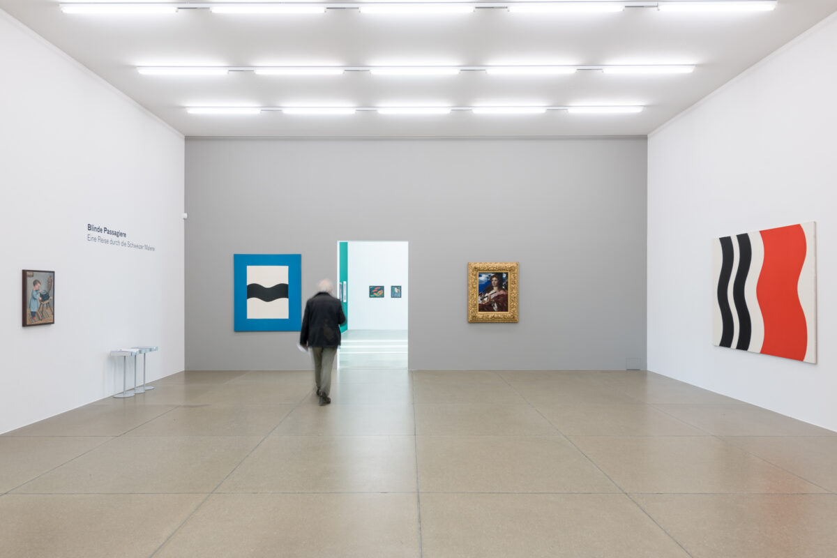 Ausstellungsansicht mit verschiedenen Werken im Aargauer Kunsthaus