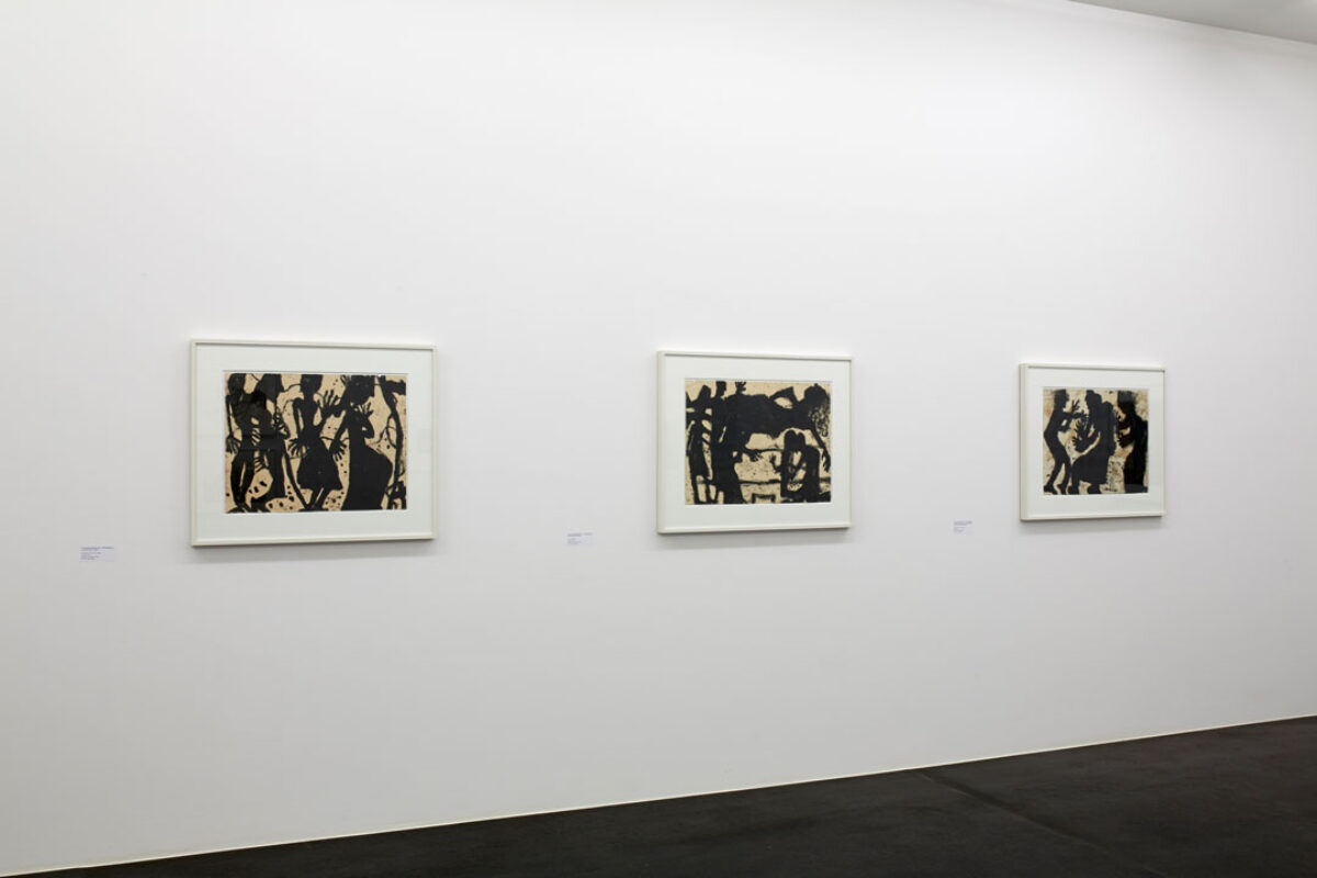 Ausstellungsansicht mit verschiedenen Kunstwerken im Aargauer Kunsthaus