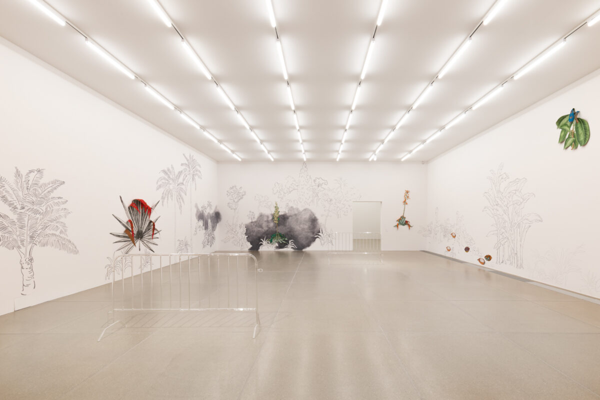 Ausstellungsansicht von verschiedenen Kunstwerken im Aargauer Kunsthaus