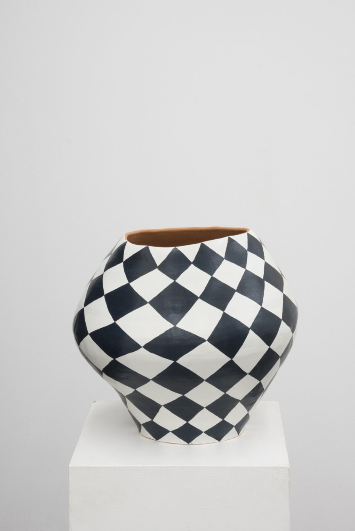 Athene Galiciadis, empty sculptures (black and white harlequin), 2014