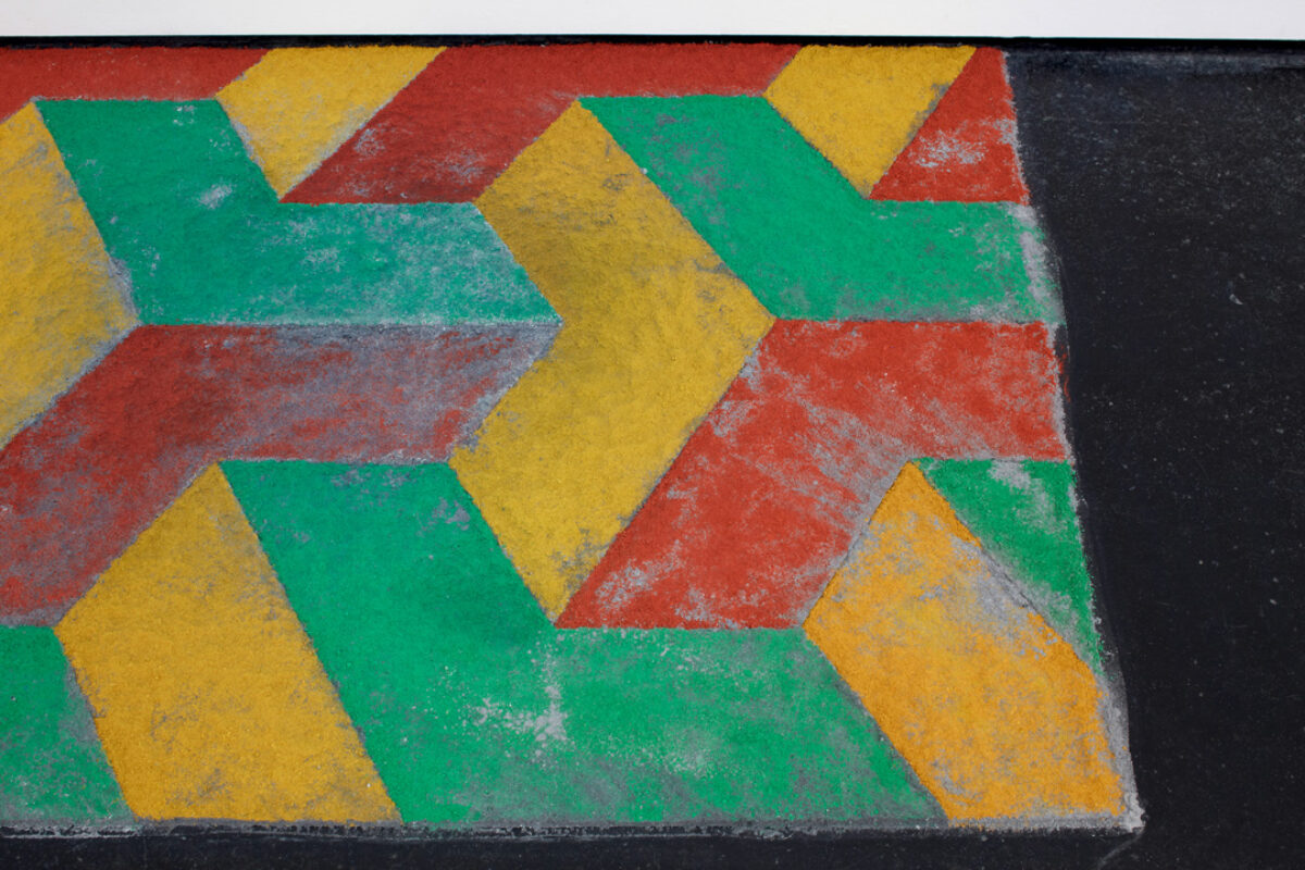 Ausstellungsansicht mit verschiedenen Kunstwerken im Aargauer Kunsthaus