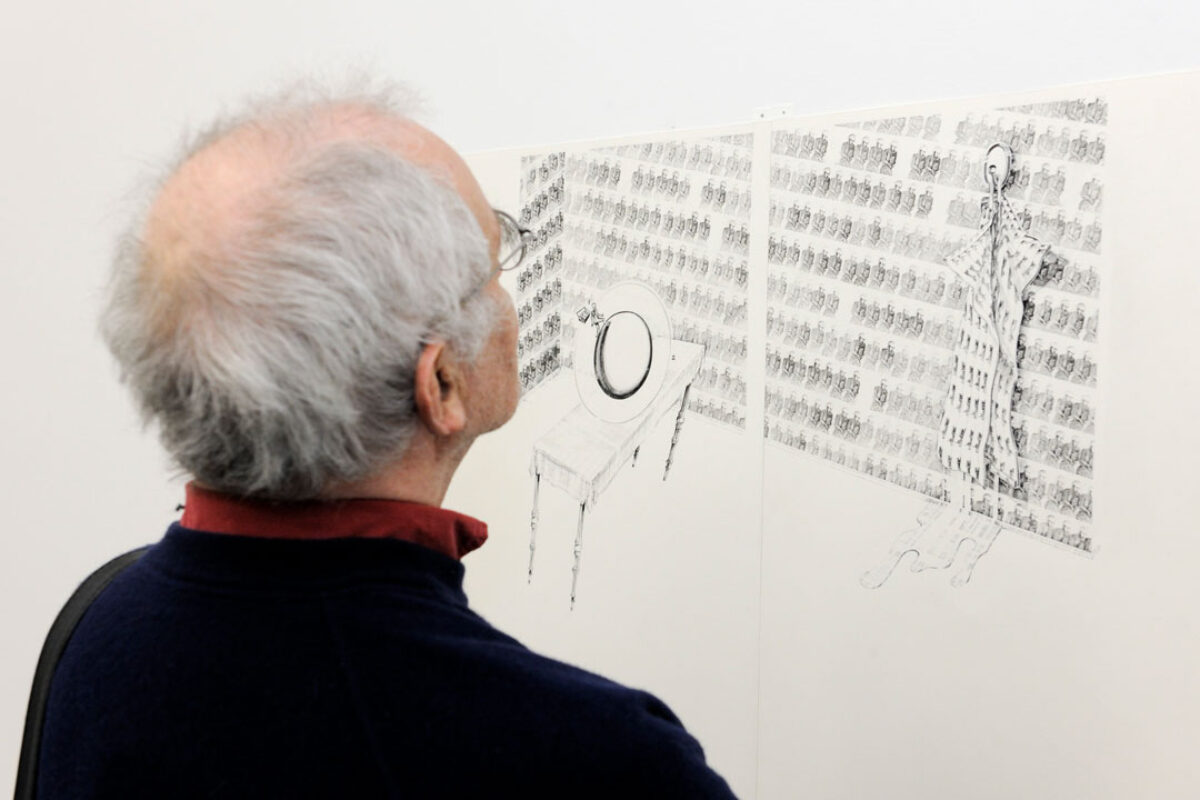 Ausstellungsansicht mit verschiedenen Kunstwerken im Aargauer Kunsthaus