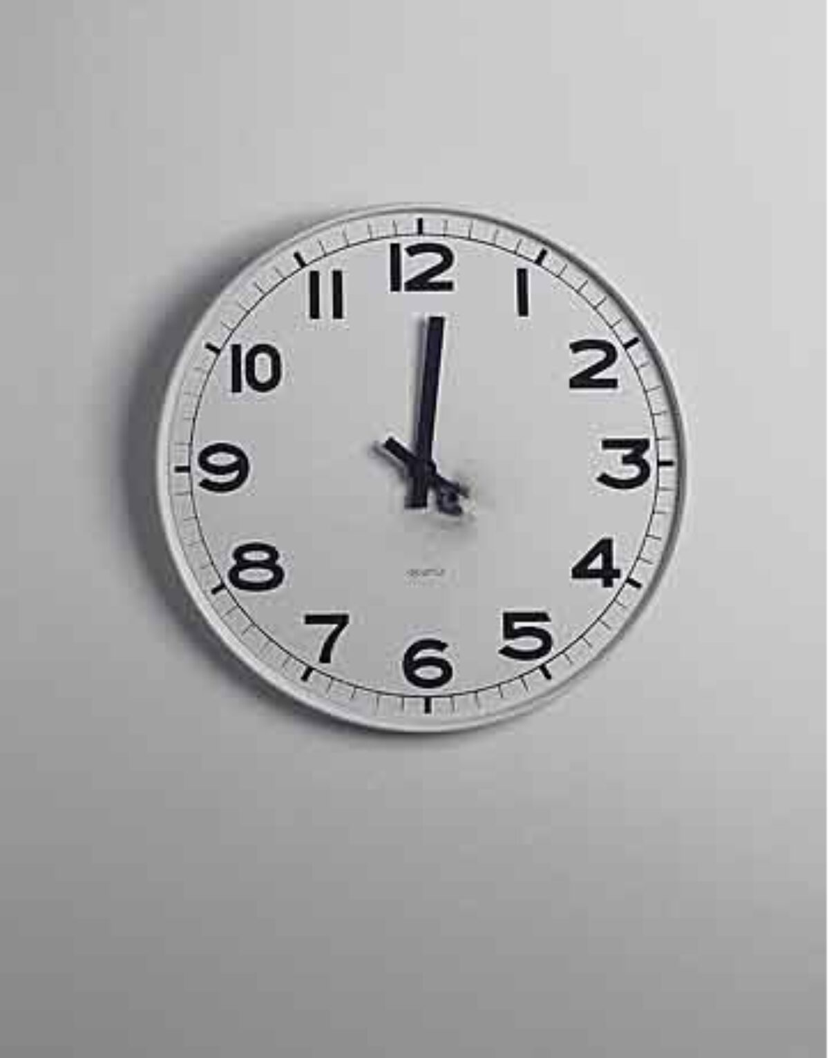 Roman Signer, Uhr (12.20), 2002 