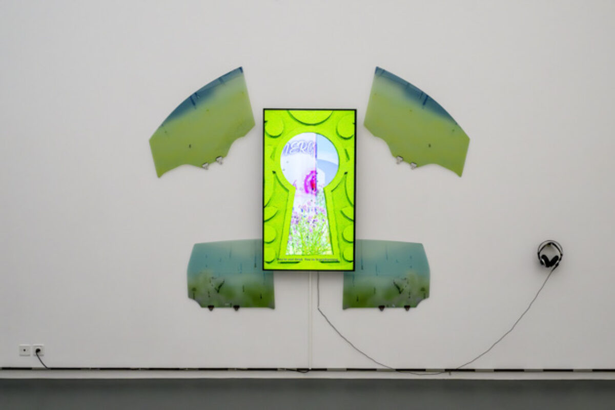 Ausstellungsansicht von verschiedenen Kunstwerken im Aargauer Kunsthaus