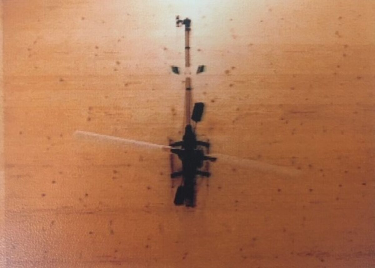 Roman Signer, Schweben in einer Kiste / 1, 1999 