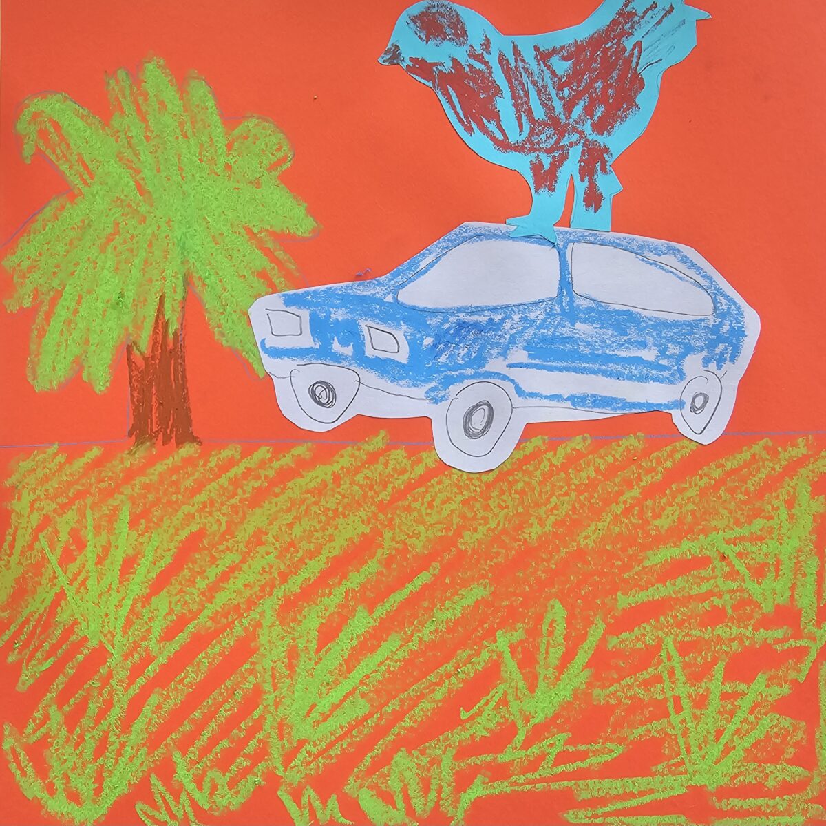Collage, die ein Huhn zeigt, das auf einem Auto in einer gezeichneten Landschaft steht.