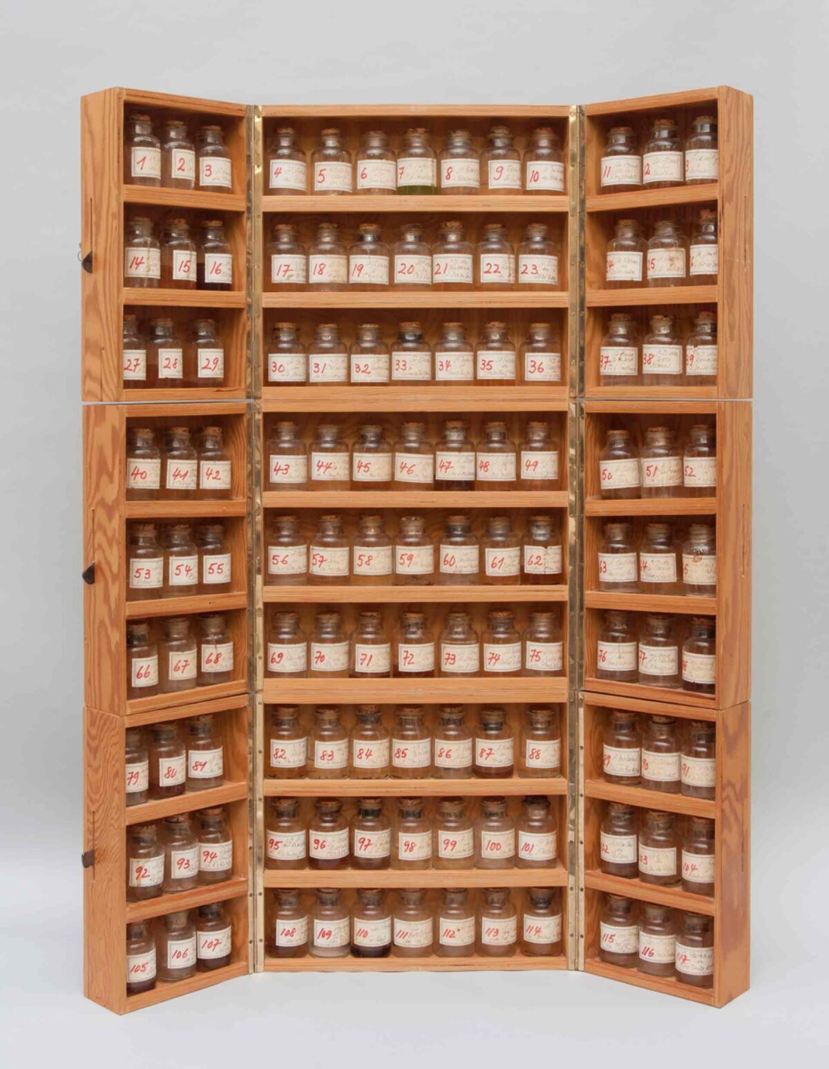 Daniel Spoerri, La Pharmacie Bretonne, 1981 