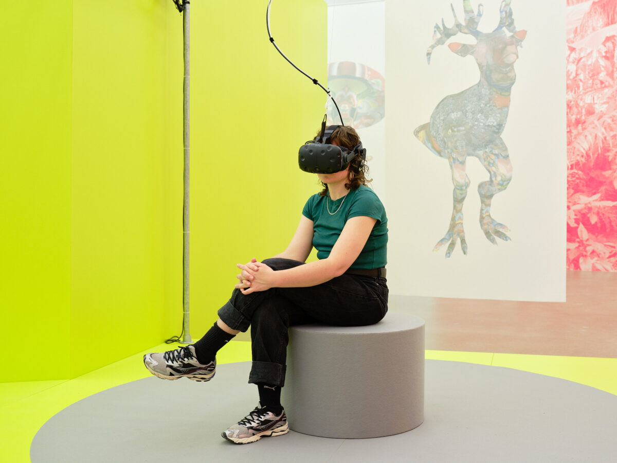 Ausstellungsansicht von verschiedenen Kunstwerken im Aargauer Kunsthaus.