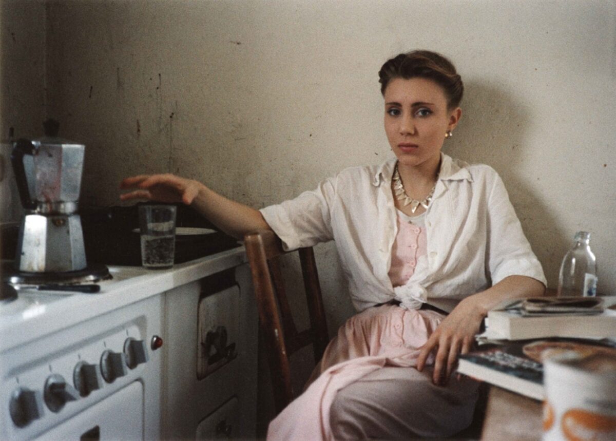 Annelies Strba, Sonja mit Wasserglas, 1991 
